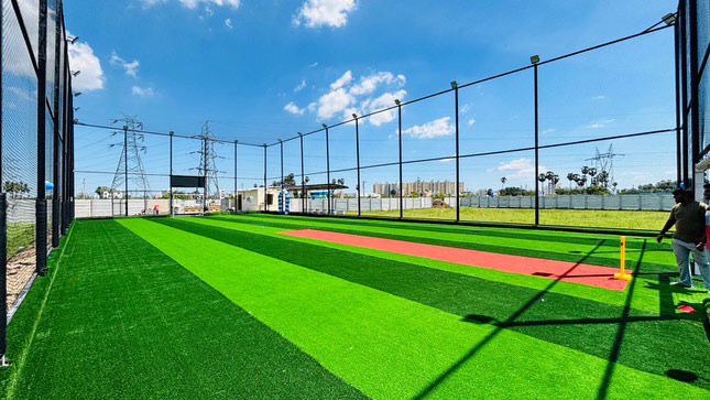 Balcony safety net for residential building to prevent falls